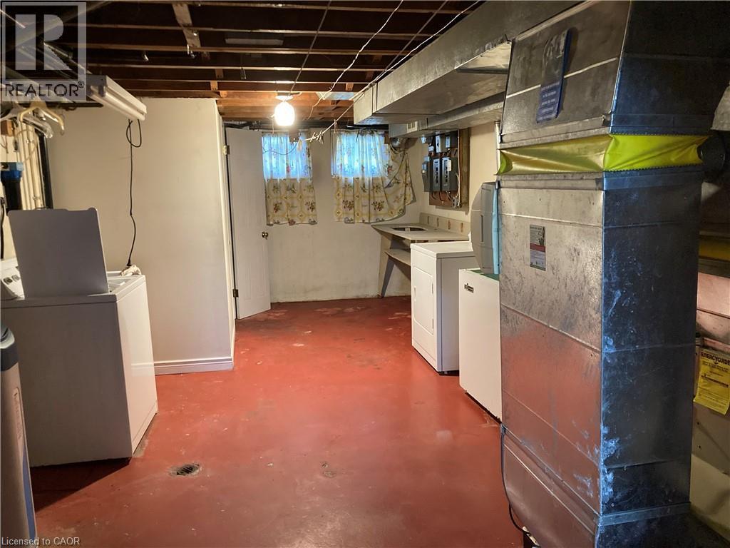 173 Washington Avenue, Waterloo, ON - Indoor Photo Showing Basement