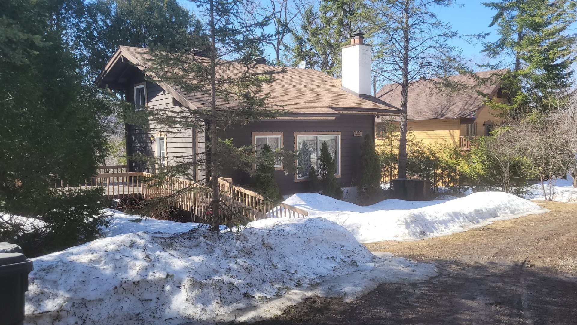 Façade - 330 Rue De L'Edelweiss, Sainte-Agathe-Des-Monts, QC - Outdoor