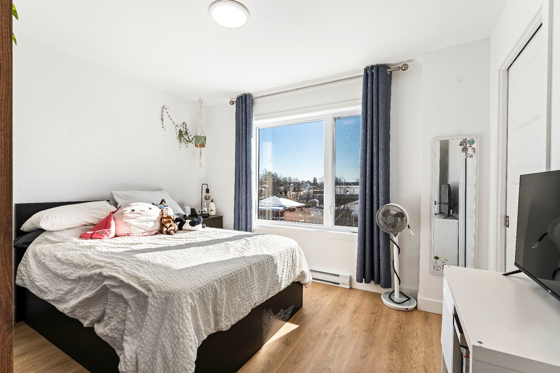 Chambre à coucher - 365 Rue Adams E., Richmond, QC - Indoor Photo Showing Bedroom