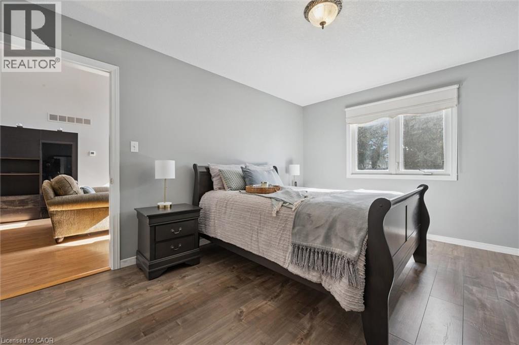 663 Heathcliffe Place, Waterloo, ON - Indoor Photo Showing Bedroom