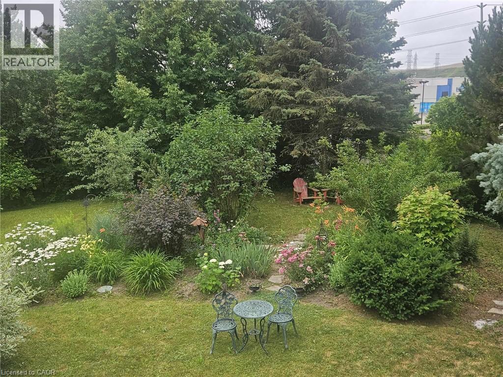 663 Heathcliffe Place, Waterloo, ON - Outdoor