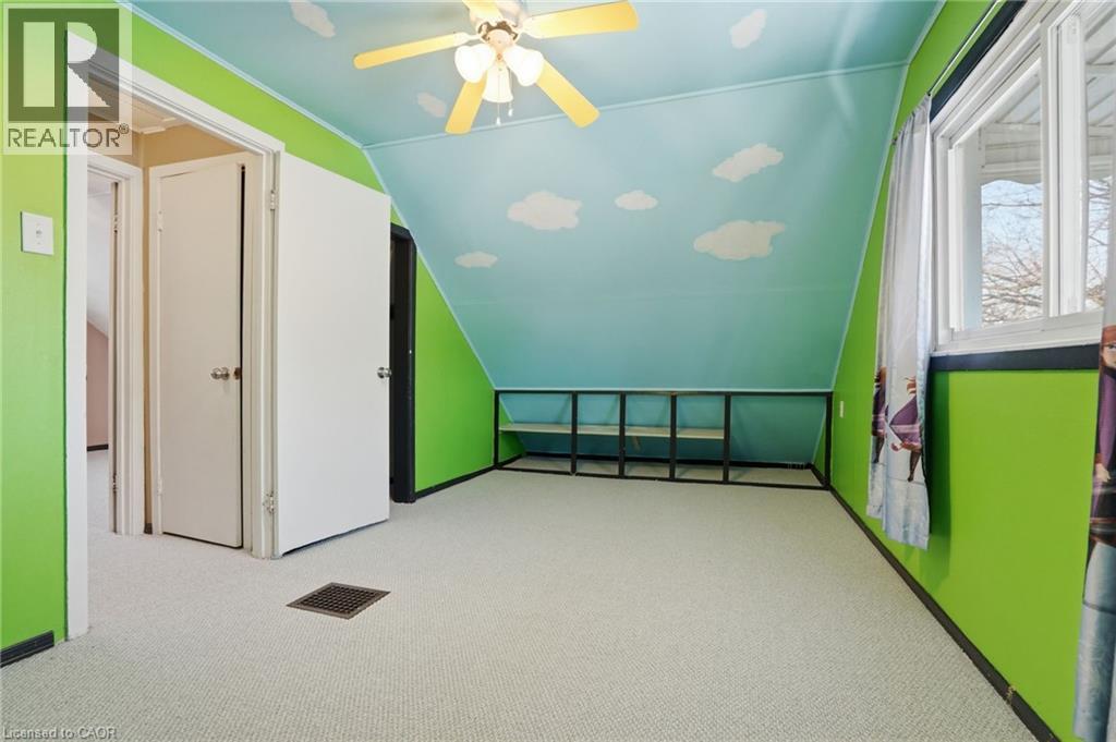 176 Adair Avenue N, Hamilton, ON - Indoor Photo Showing Other Room