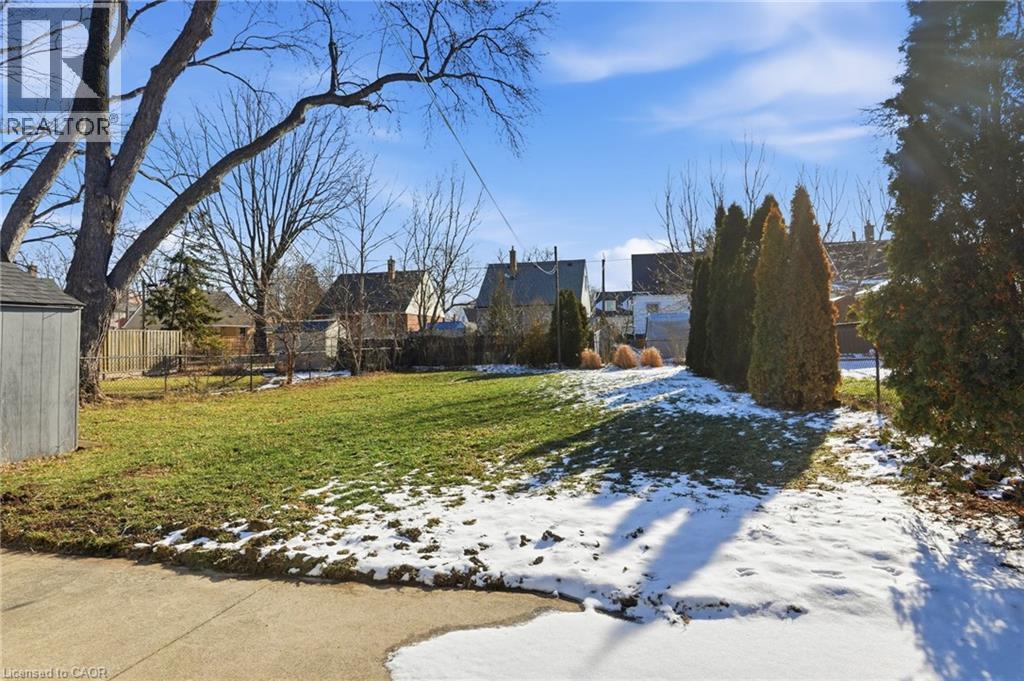 176 Adair Avenue N, Hamilton, ON - Outdoor