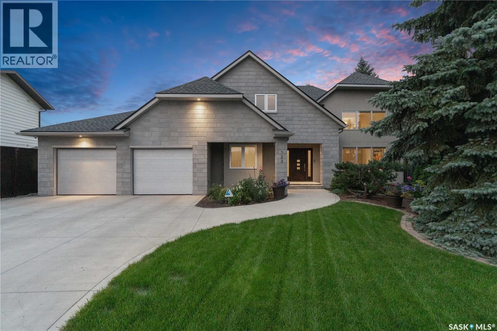 323 Mallin Crescent, Saskatoon, SK - Outdoor