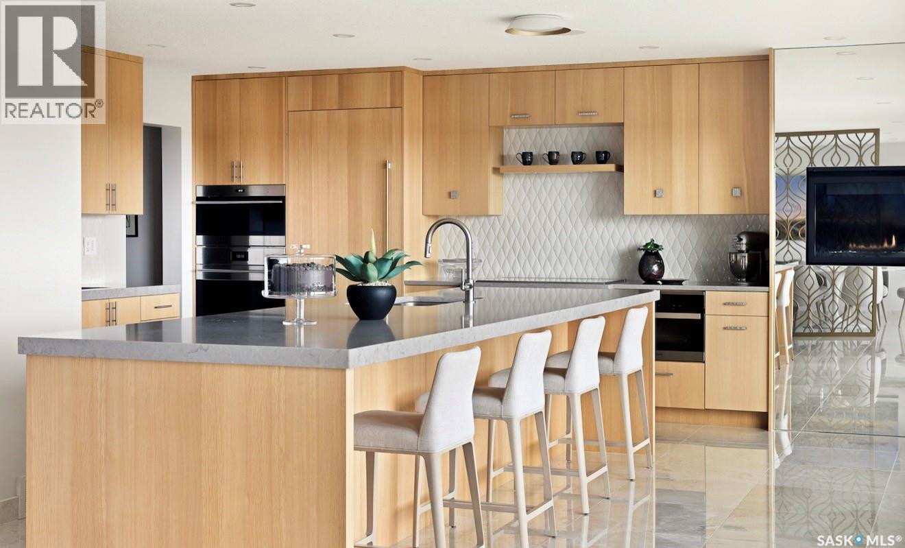 323 Mallin Crescent, Saskatoon, SK - Indoor Photo Showing Kitchen