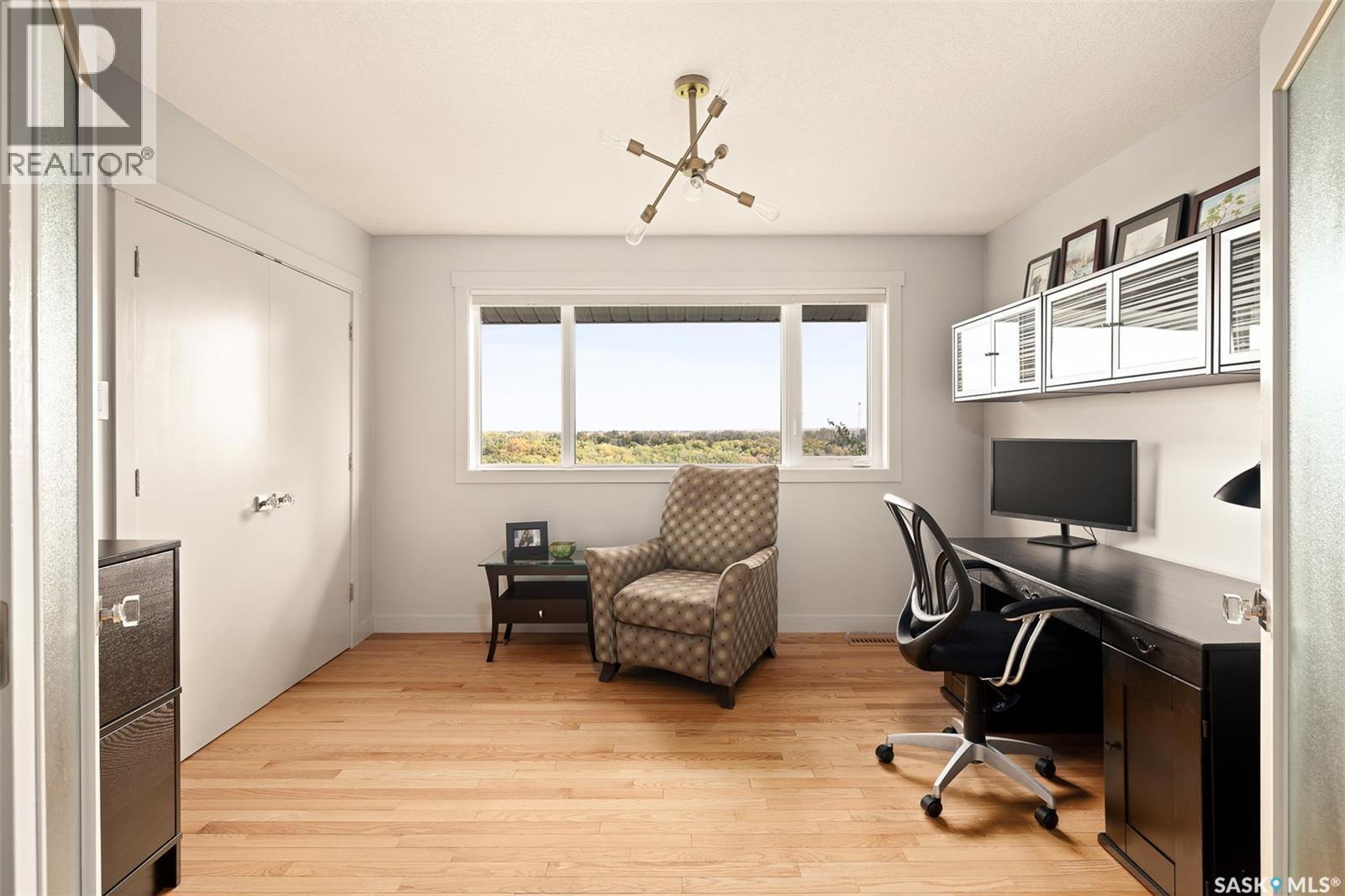 323 Mallin Crescent, Saskatoon, SK - Indoor Photo Showing Office