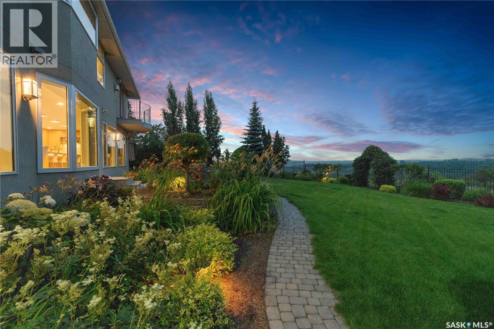 323 Mallin Crescent, Saskatoon, SK - Outdoor With View