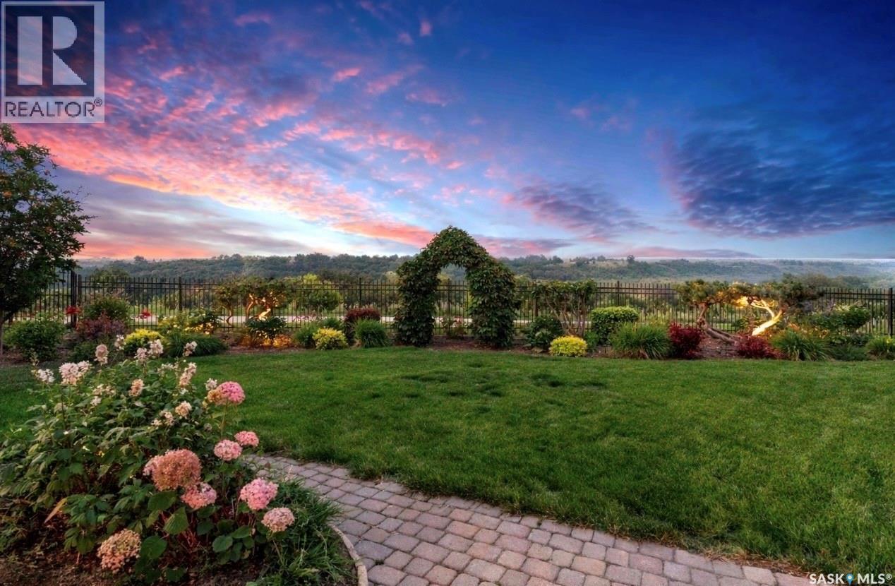 323 Mallin Crescent, Saskatoon, SK - Outdoor With View