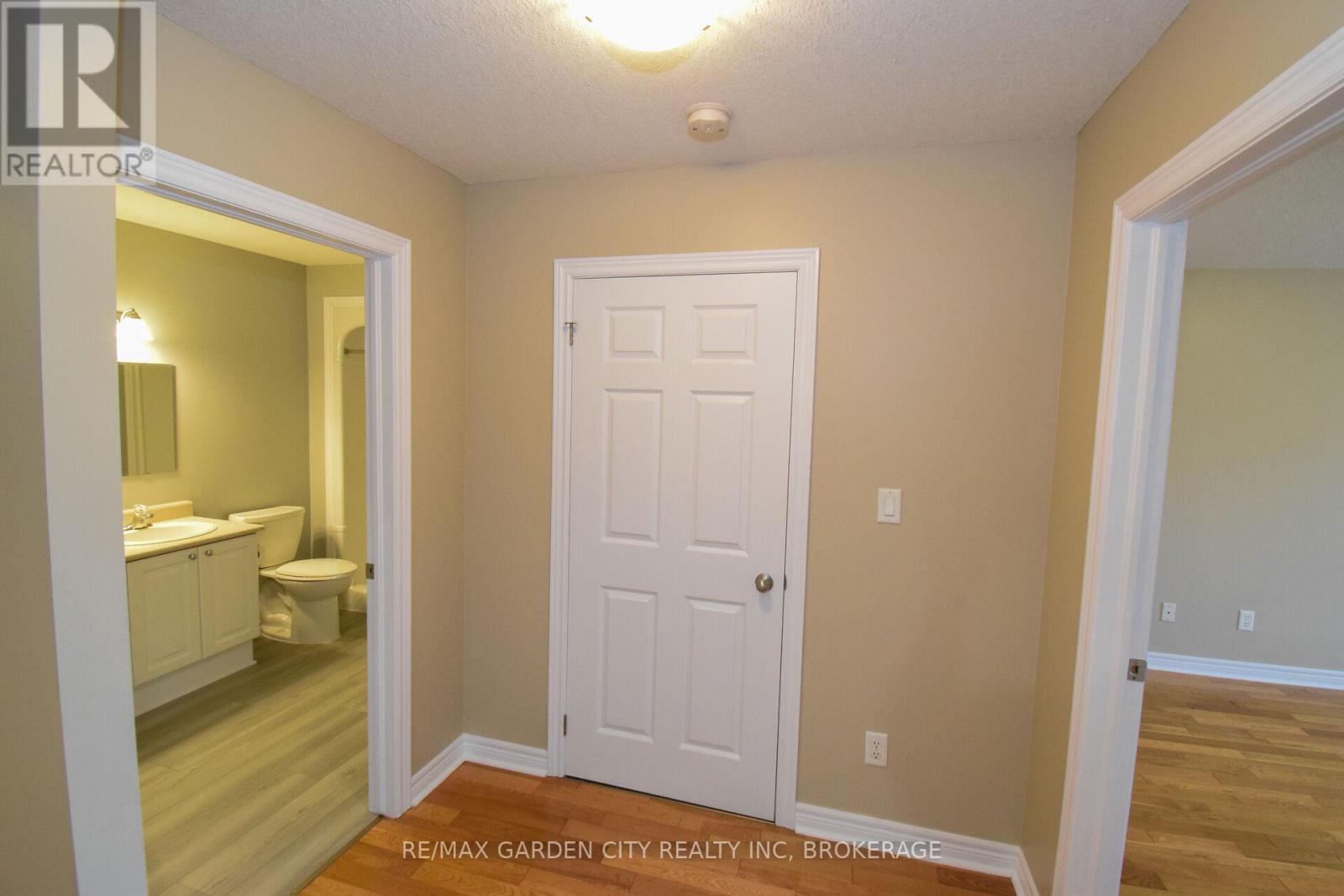 11 - 162 First Street, Welland (Lincoln/Crowland), ON - Indoor Photo Showing Other Room