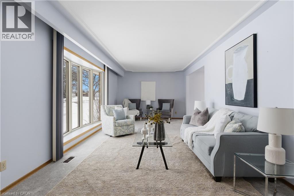 15 Confederation Drive, Kitchener, ON