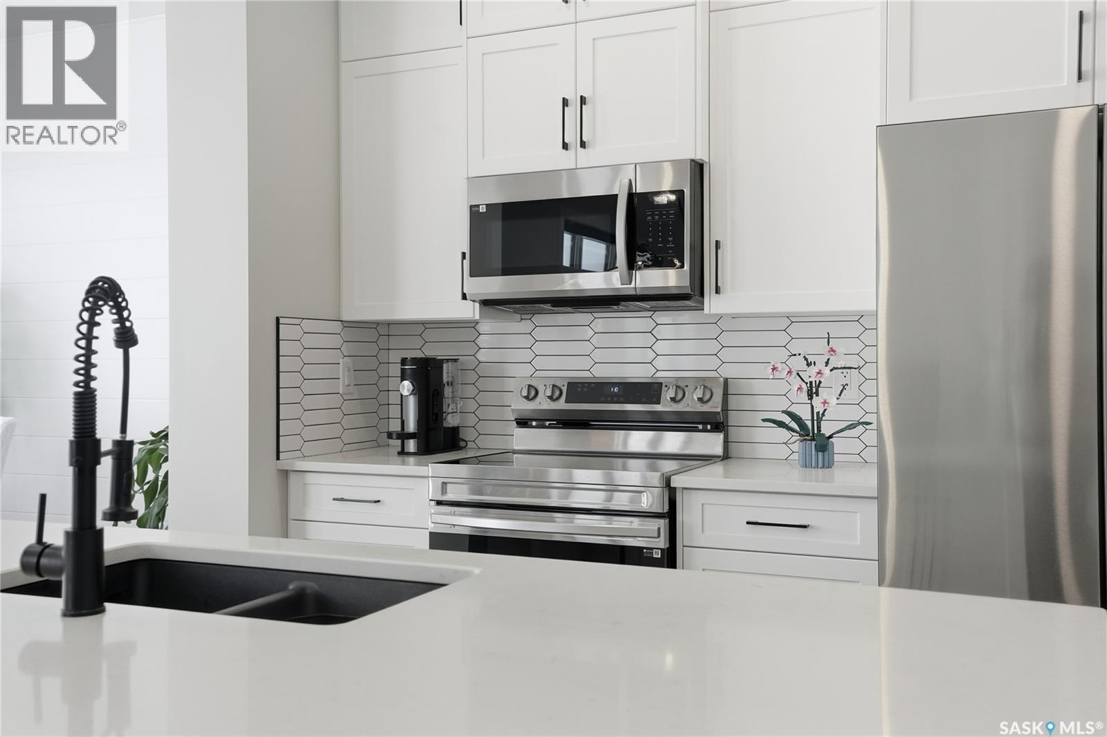 186 Mazurek Crescent, Saskatoon, SK