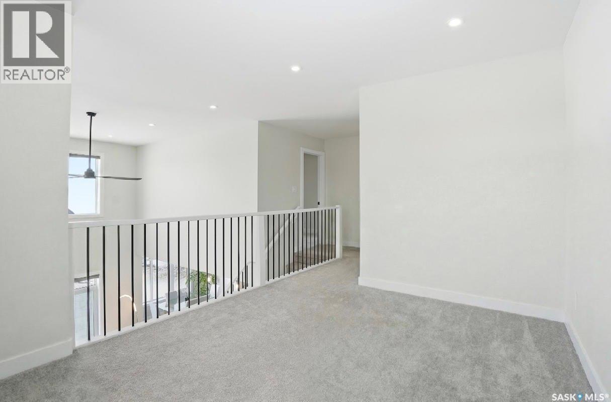 186 Mazurek Crescent, Saskatoon, SK