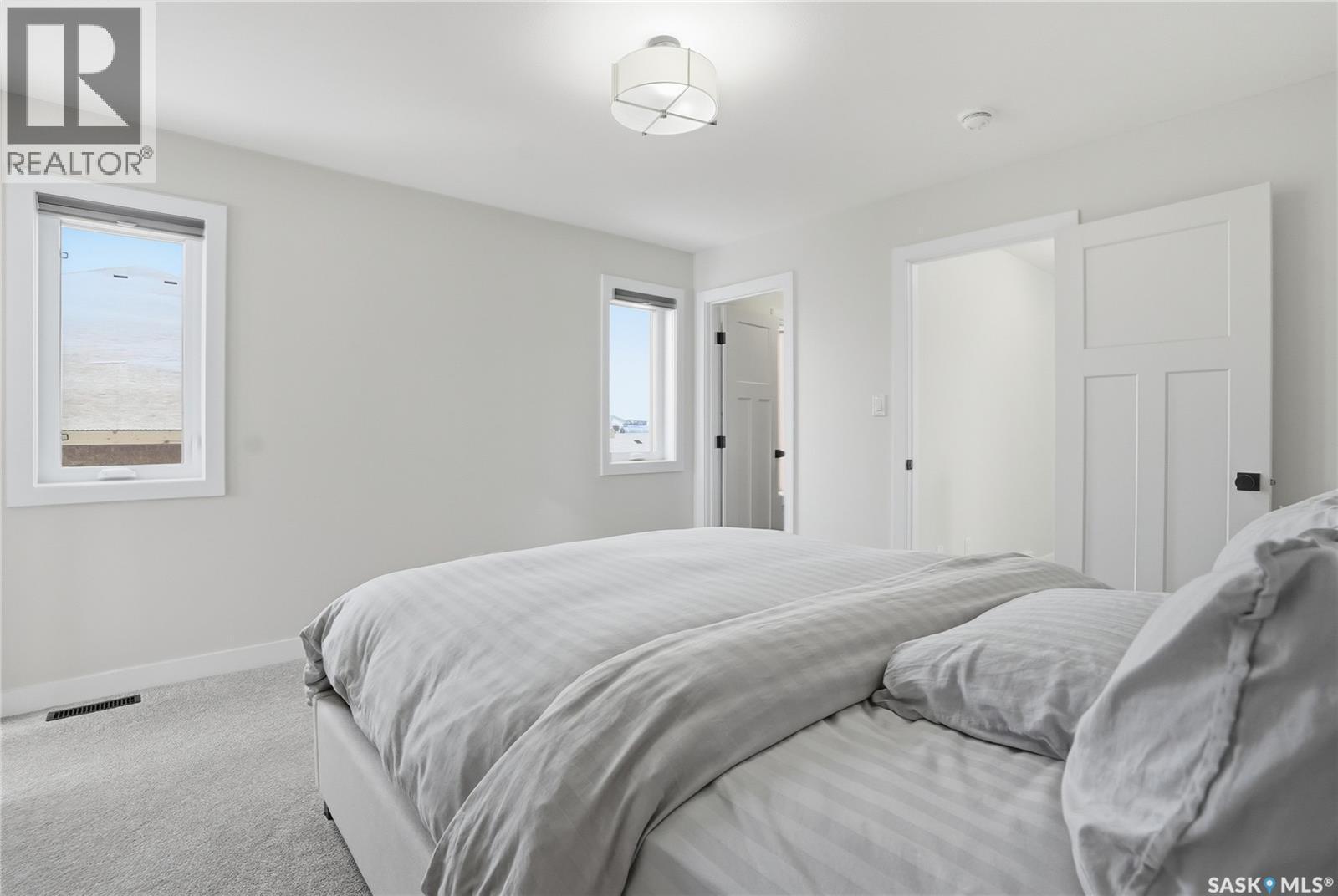 186 Mazurek Crescent, Saskatoon, SK