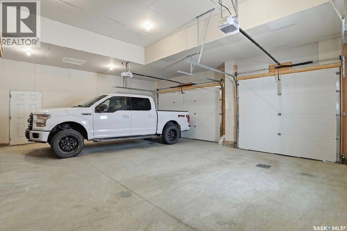 186 Mazurek Crescent, Saskatoon, SK