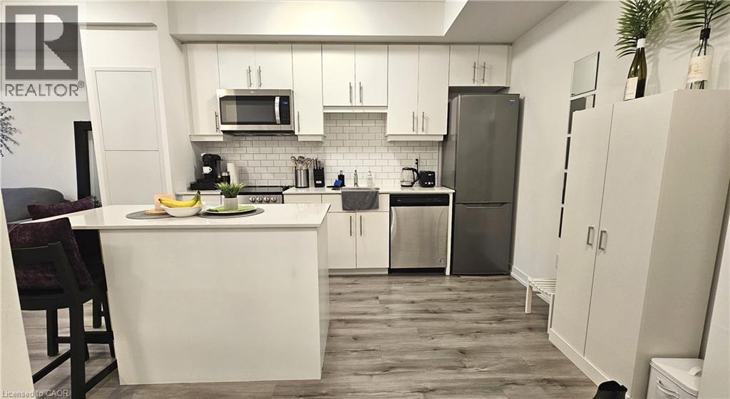 247 Northfield Drive E Unit# 507, Waterloo, ON - Indoor Photo Showing Kitchen With Stainless Steel Kitchen