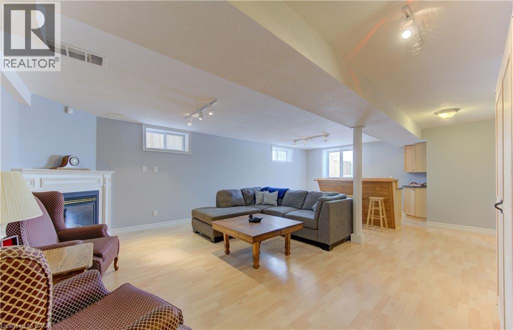 168 Bridgewater Crescent, Waterloo, ON - Indoor With Fireplace