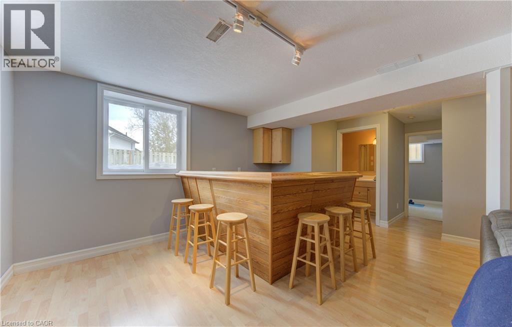 168 Bridgewater Crescent, Waterloo, ON - Indoor Photo Showing Dining Room