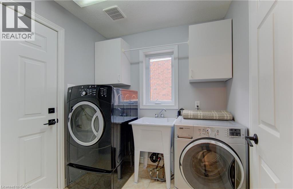 168 Bridgewater Crescent, Waterloo, ON - Indoor Photo Showing Laundry Room