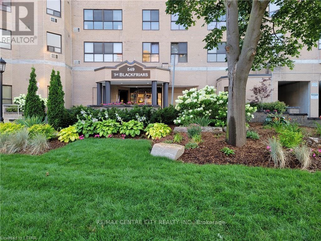 203 - 549 Ridout Street N, London East (East F), ON - Outdoor