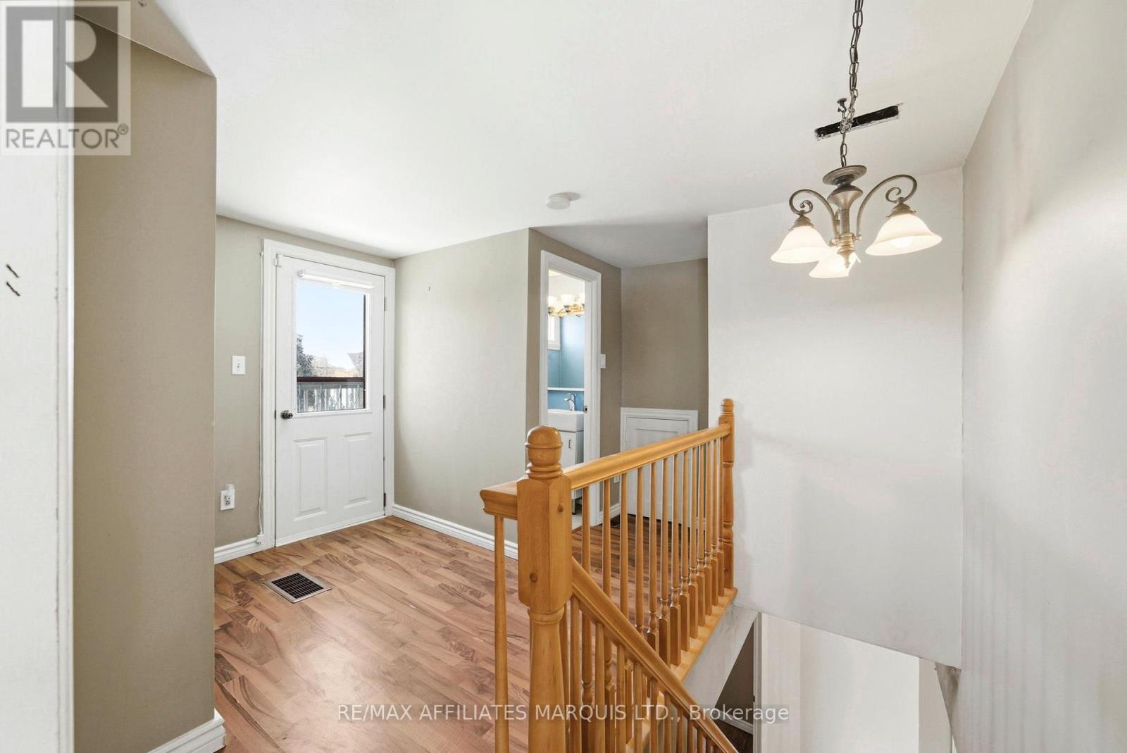 25 Dunbar Avenue, Cornwall, ON - Indoor Photo Showing Other Room