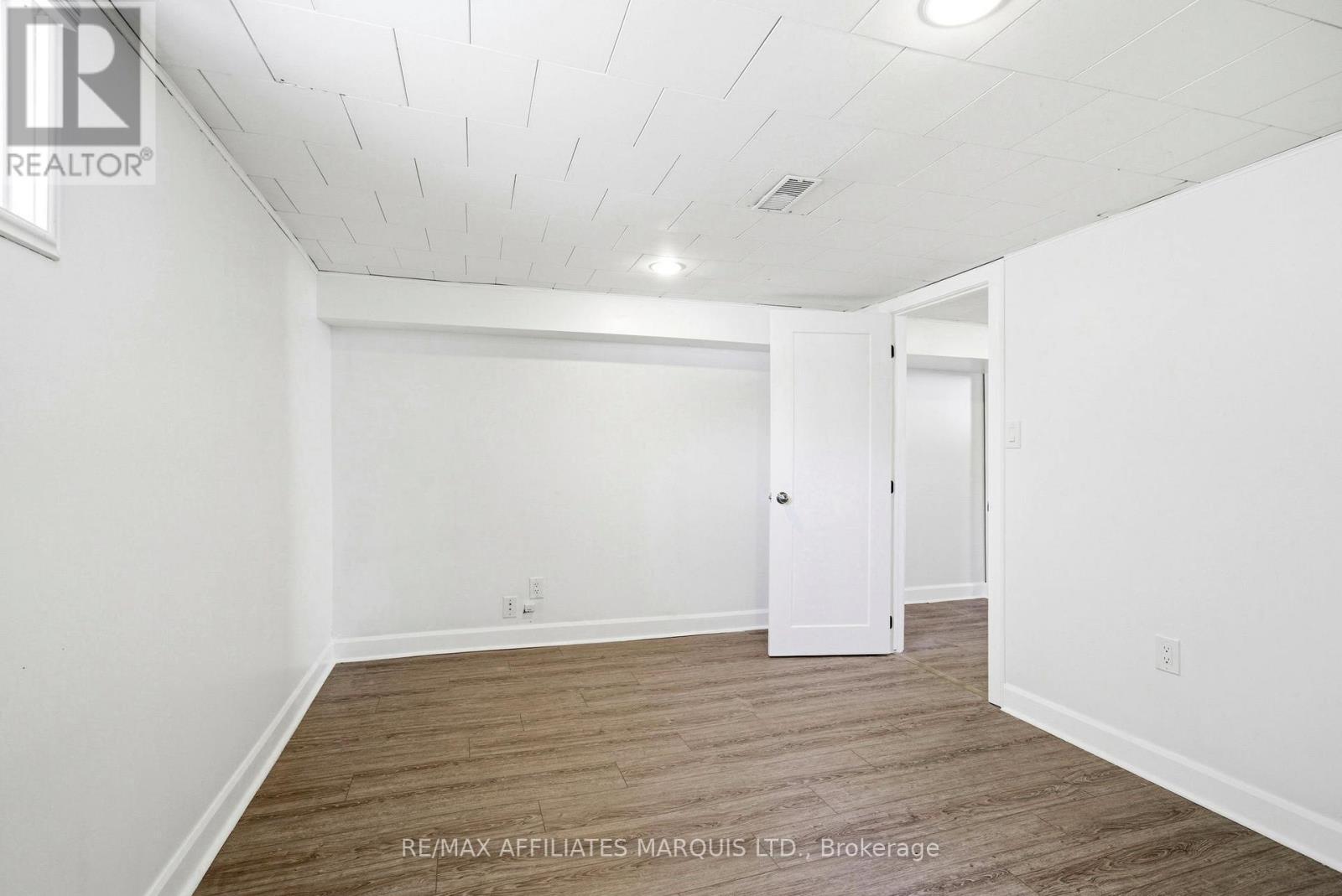 25 Dunbar Avenue, Cornwall, ON - Indoor Photo Showing Other Room