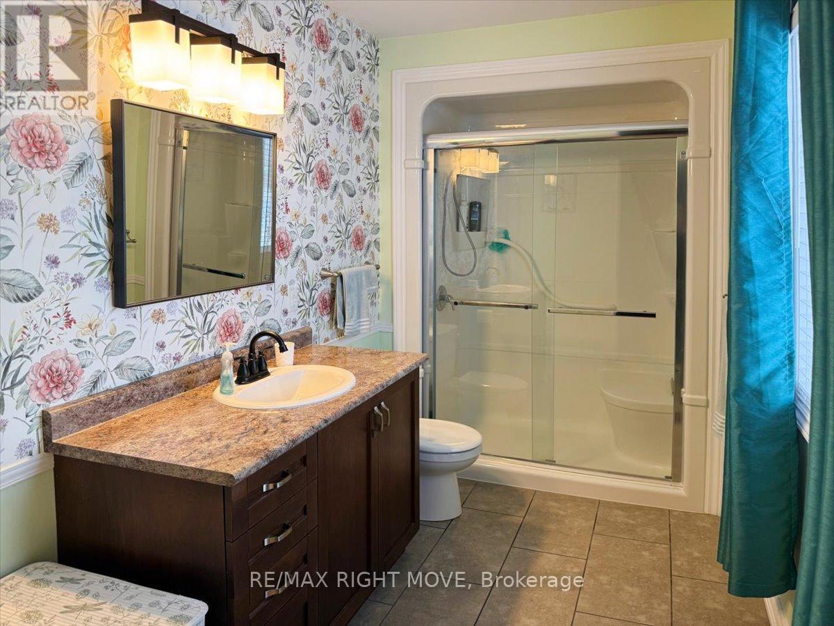 1 Sinclair Crescent, Ramara, ON - Indoor Photo Showing Bathroom