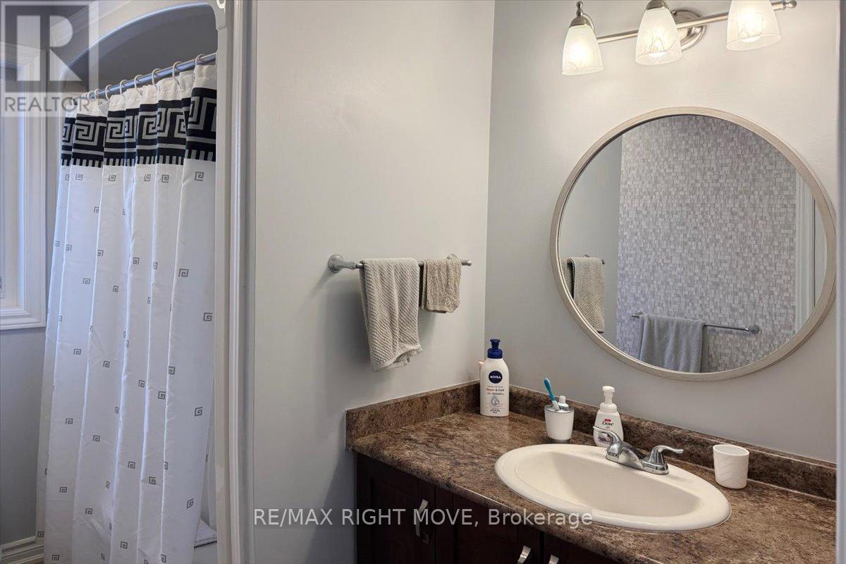 1 Sinclair Crescent, Ramara, ON - Indoor Photo Showing Bathroom