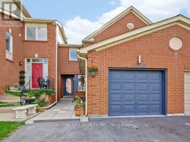 1070 Lindsay Drive, Oakville, ON - Outdoor With Exterior