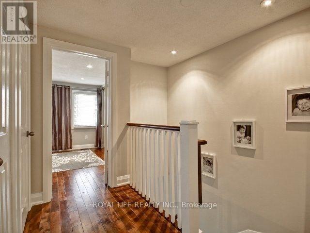 1070 Lindsay Drive, Oakville, ON - Indoor Photo Showing Other Room