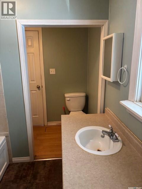 714 1St Street, Kipling, SK - Indoor Photo Showing Bathroom