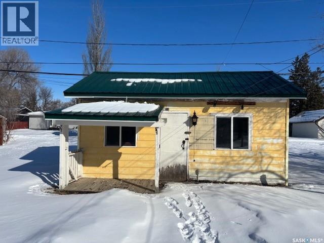 714 1St Street, Kipling, SK - Outdoor
