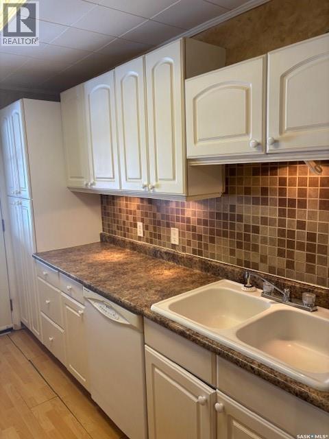 714 1St Street, Kipling, SK - Indoor Photo Showing Kitchen