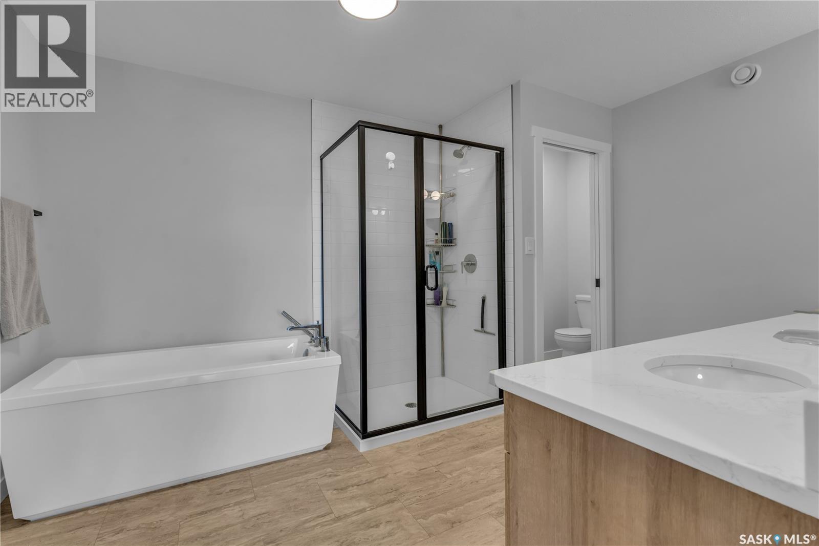 319 Dziadyk Bend, Saskatoon, SK - Indoor Photo Showing Bathroom