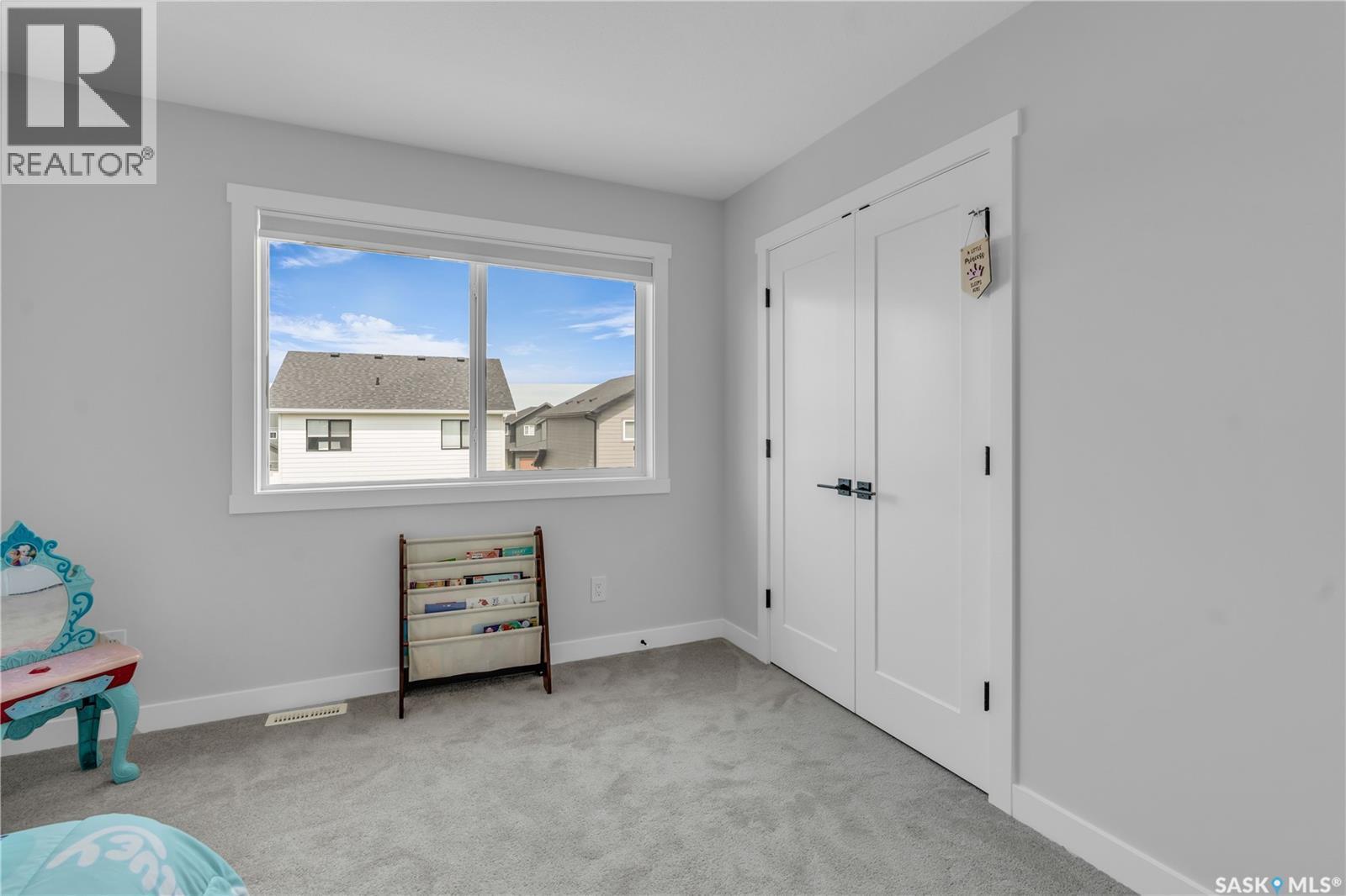 319 Dziadyk Bend, Saskatoon, SK - Indoor