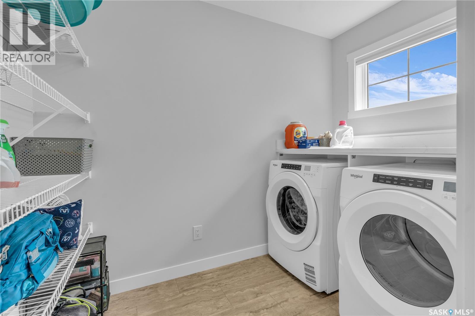 319 Dziadyk Bend, Saskatoon, SK - Indoor Photo Showing Laundry Room