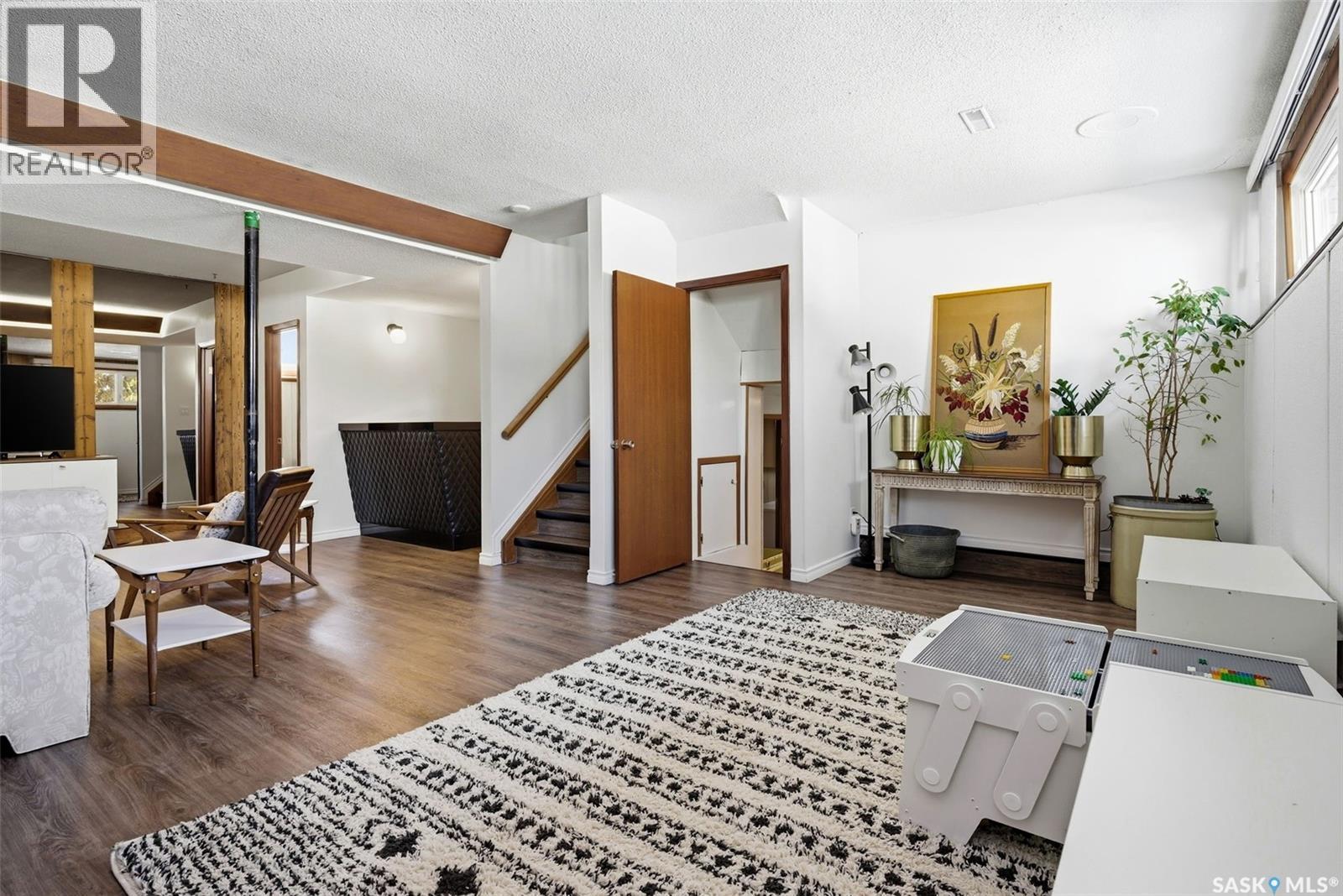 26 Mill Bay, Regina, SK - Indoor