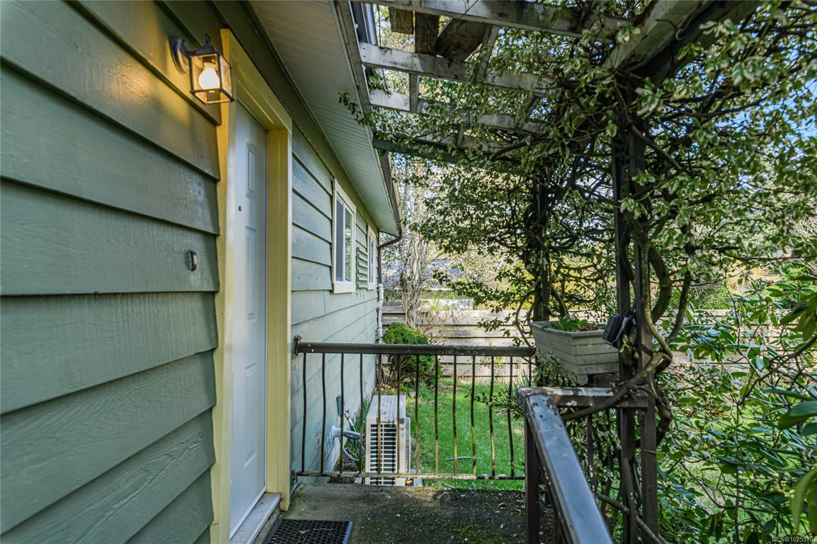 126 Maliview Dr, Salt Spring, BC