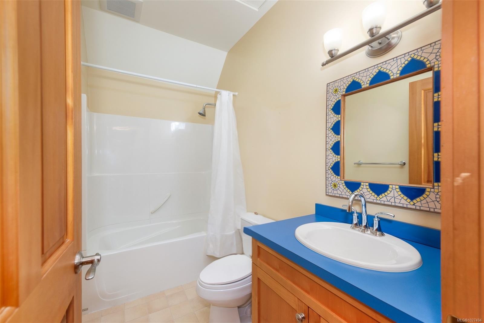 121 Howard Rd, Salt Spring, BC