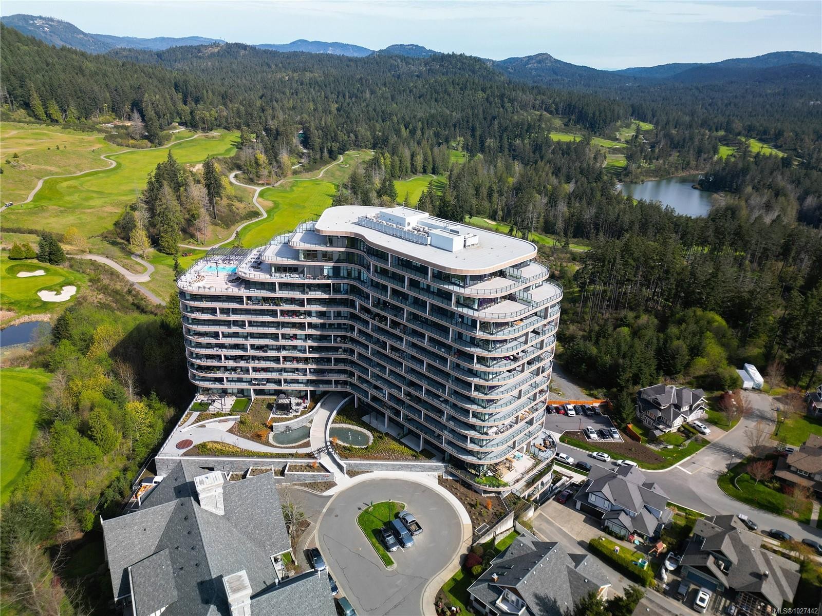 1402-2000 Hannington Rd, Langford, BC - Outdoor With View