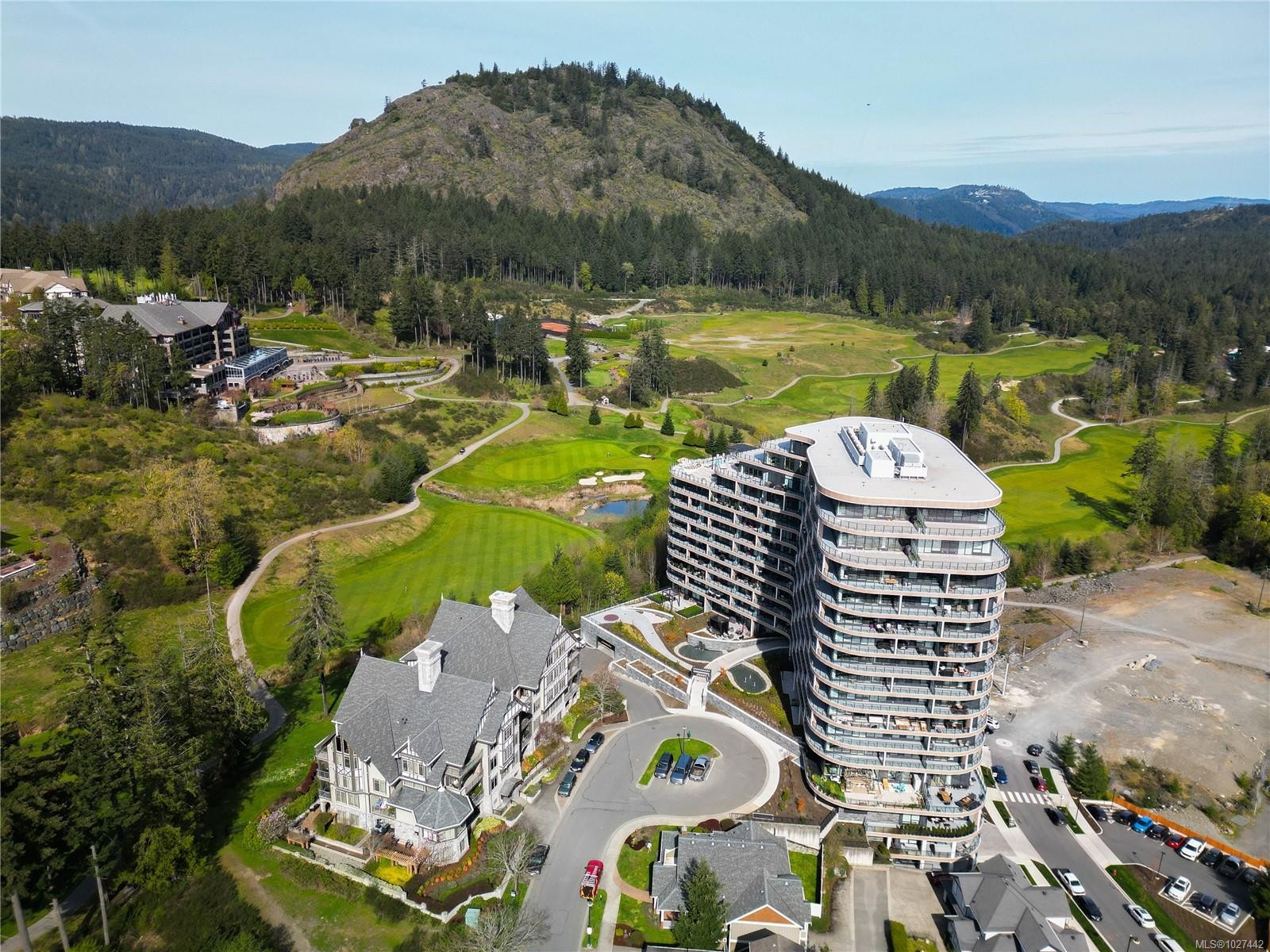 1402-2000 Hannington Rd, Langford, BC - Outdoor With View
