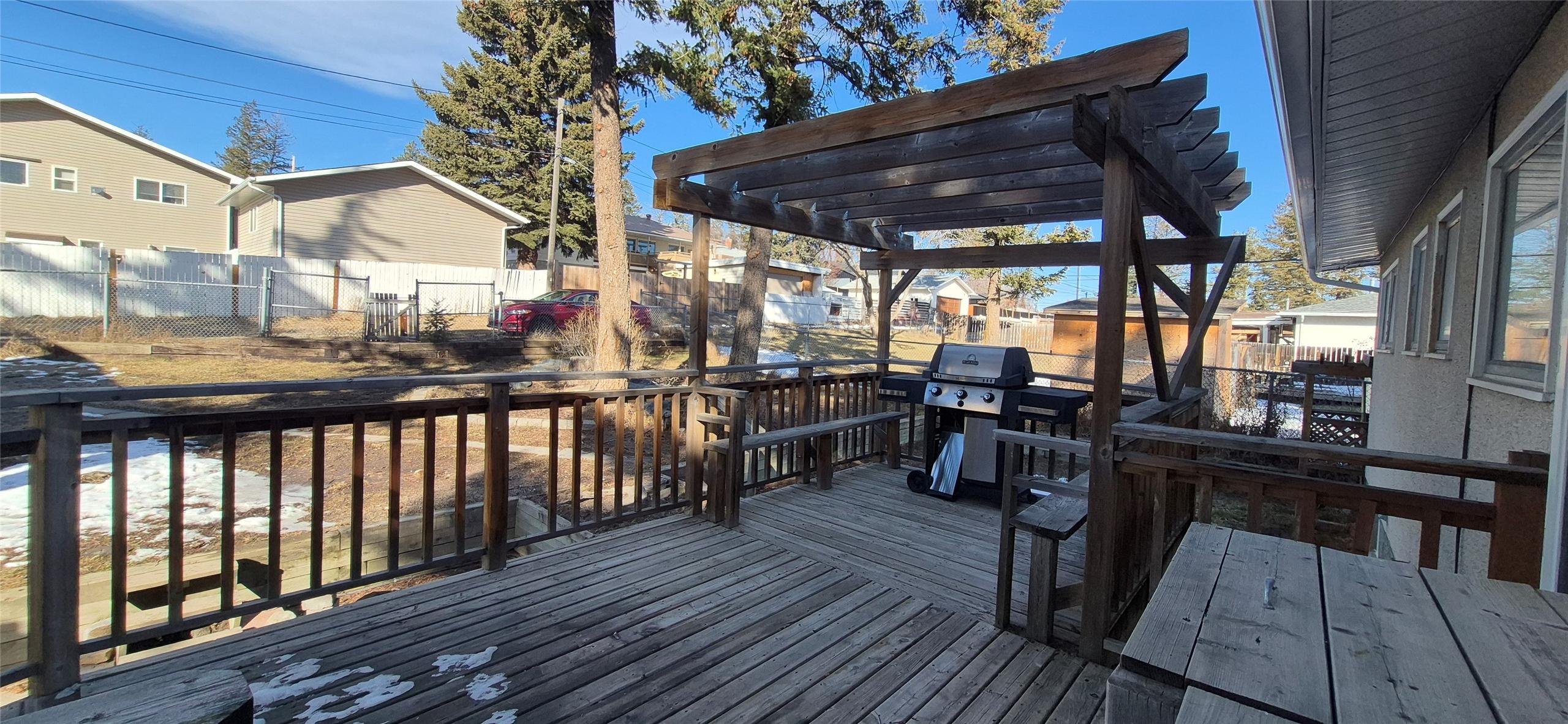 707 12Th Avenue, Cranbrook, BC - Outdoor With Deck Patio Veranda With Exterior
