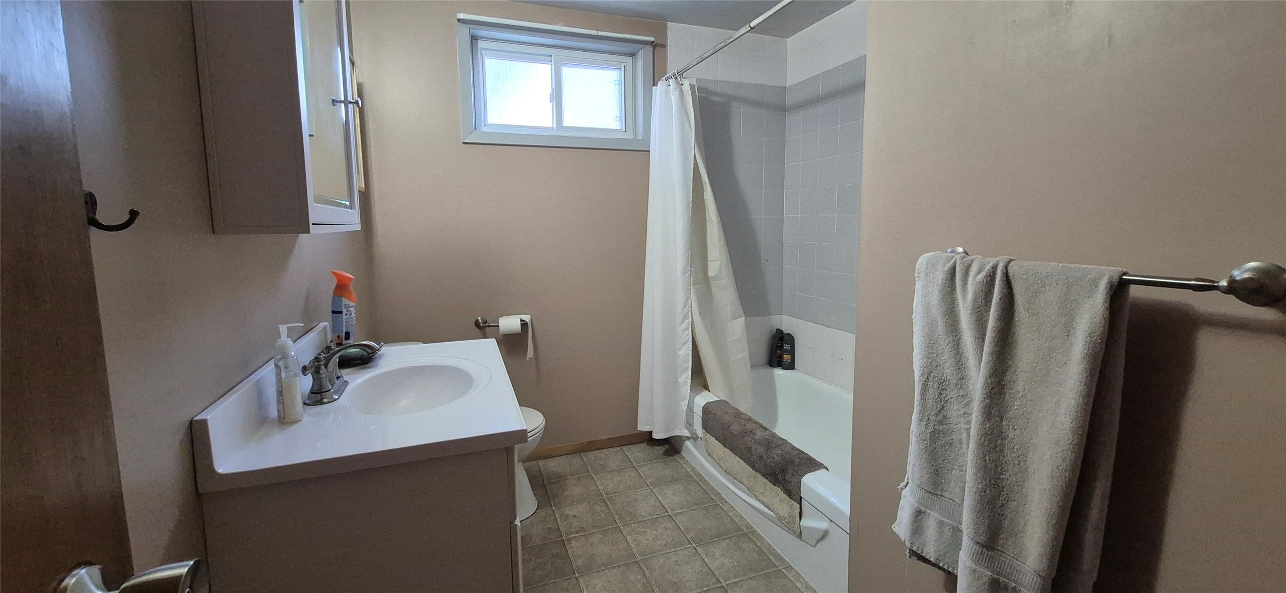 707 12Th Avenue, Cranbrook, BC - Other