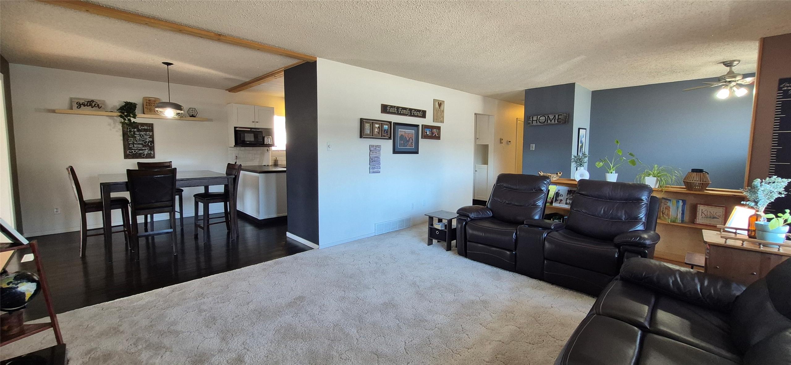 707 12Th Avenue, Cranbrook, BC - Indoor Photo Showing Other Room