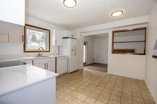 6 Hawstead Rd, Winnipeg, MB