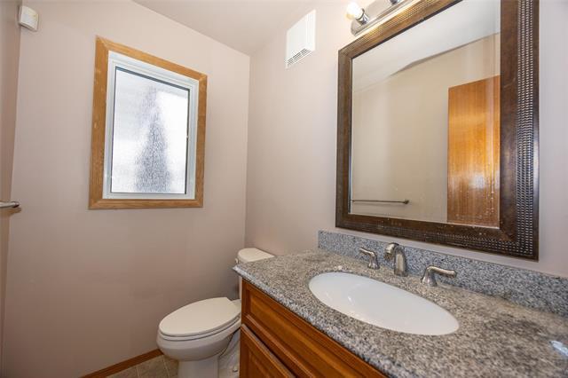 6 Hawstead Rd, Winnipeg, MB