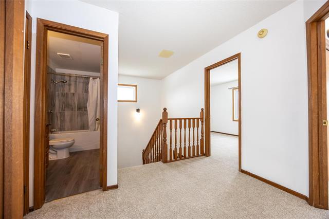 6 Hawstead Rd, Winnipeg, MB