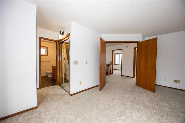 6 Hawstead Rd, Winnipeg, MB