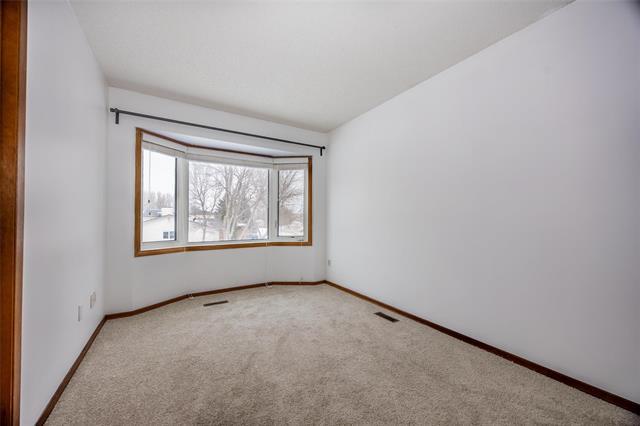 6 Hawstead Rd, Winnipeg, MB