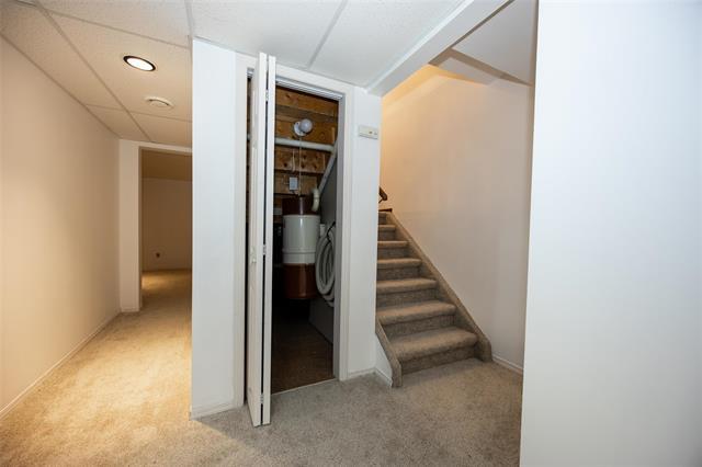 6 Hawstead Rd, Winnipeg, MB