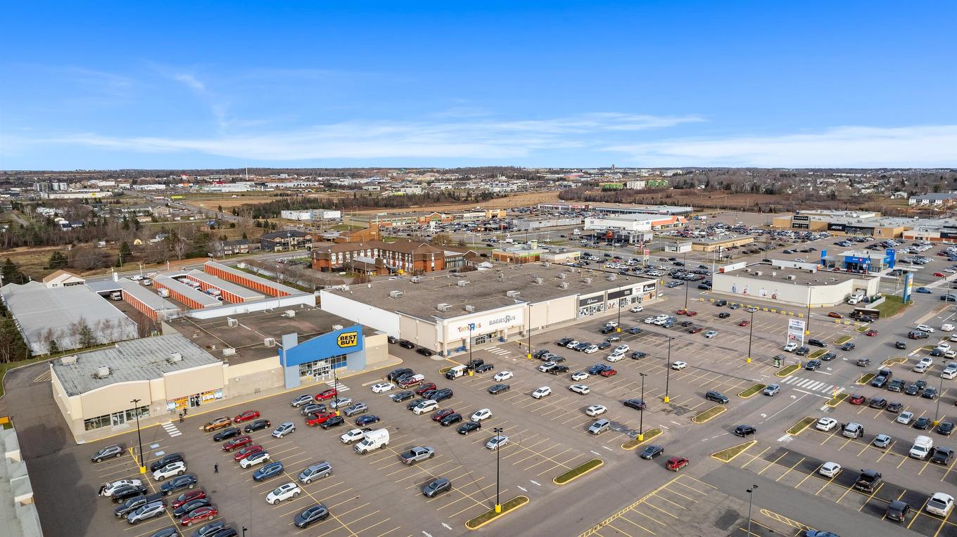 201 49 Burns Avenue, Charlottetown, PE